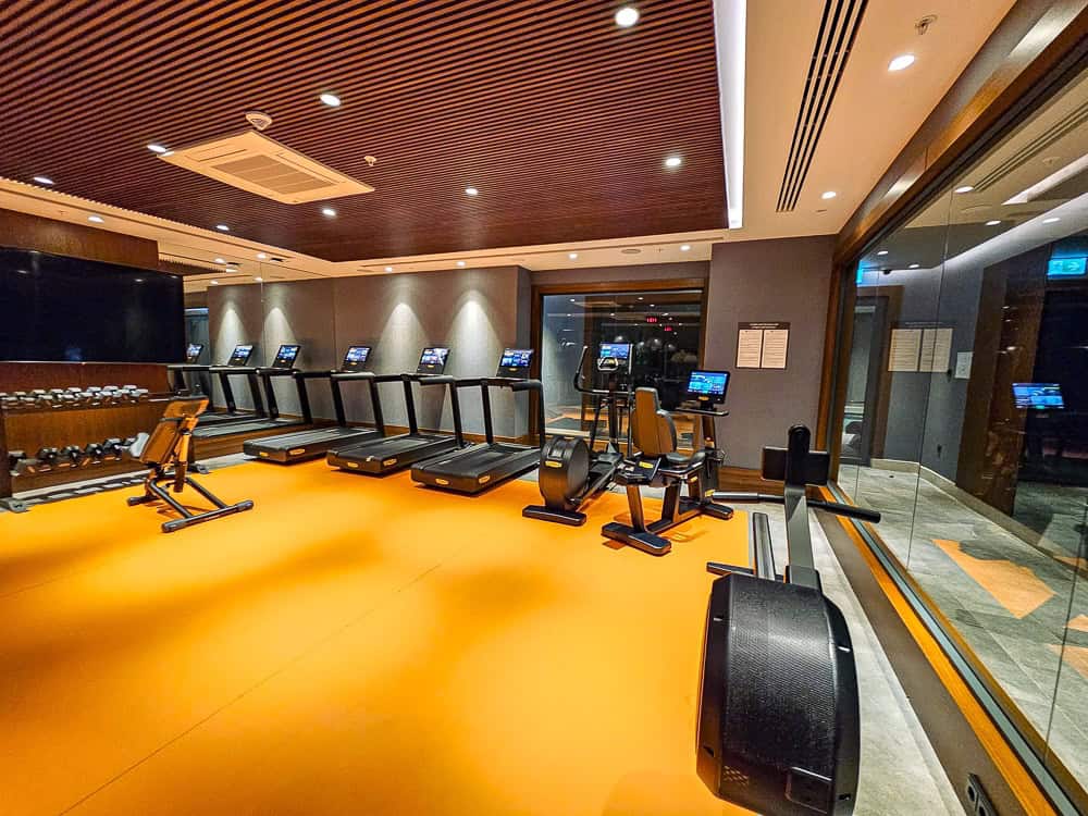 Izmir Marriott Hotel piscine1