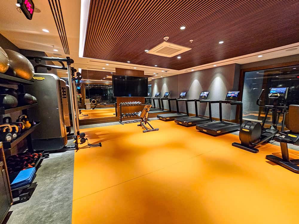 Izmir Marriott Hotel piscine2