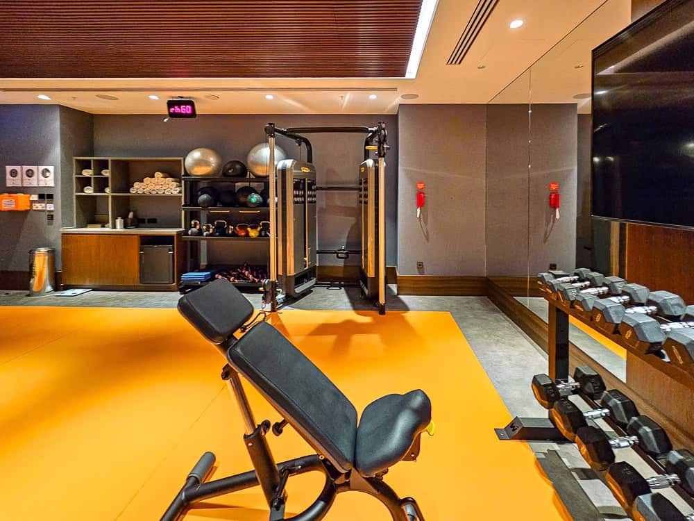 Izmir Marriott Hotel piscine3