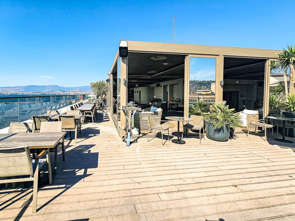 Izmir Marriott Hotel piscine8