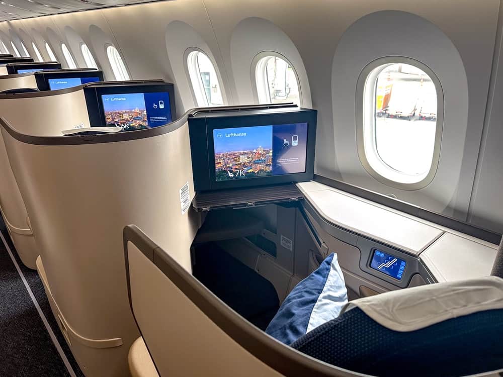 Lufthansa 787 9 Business 11