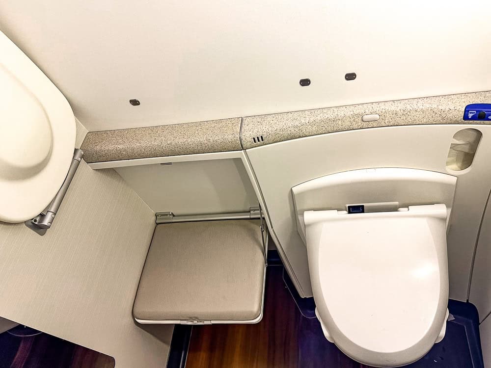 Oman Air business economy 63