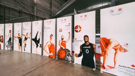 Air-Canada-transporteur-officiel-equipe-Canada-2