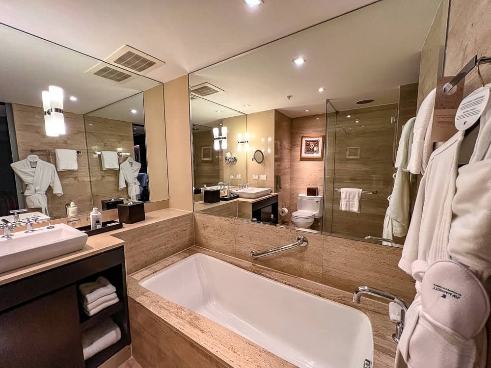 JW Marriott El Convento Cusco 02