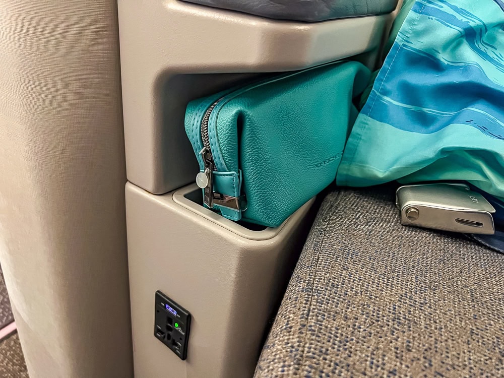 Air Mauritius A330 18