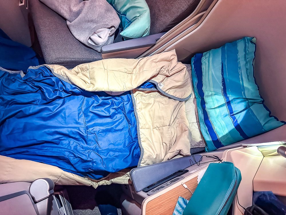 Air Mauritius A330 25