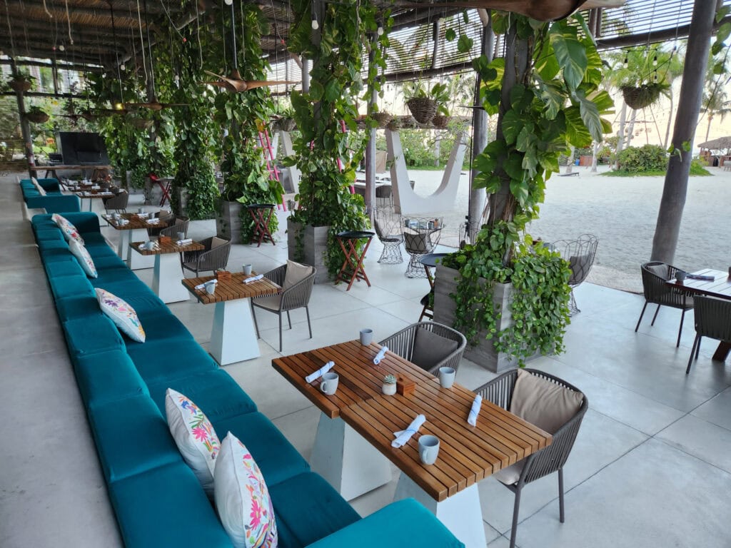 Restaurant 1 1